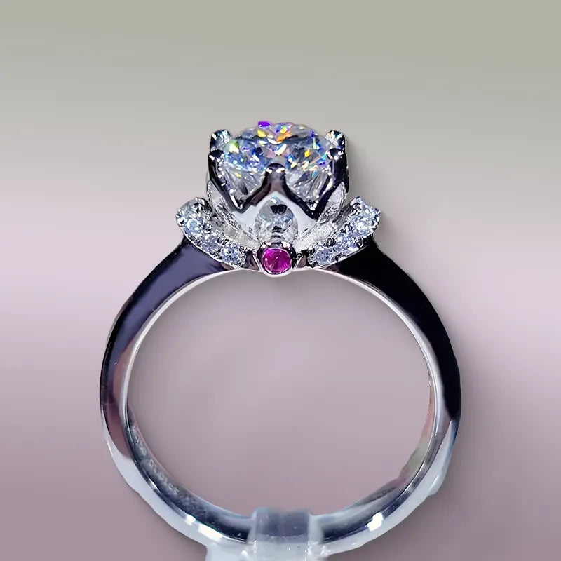 1 Carat Round Moissanite Decor Ring
