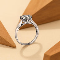 925 Sterling Silver Moissanite Diamond Ring  For Women