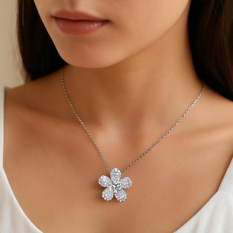 925 Sterling Silver Pendant Moissanite Necklace For Women