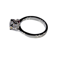 1 Carat Round Moissanite Decor Ring