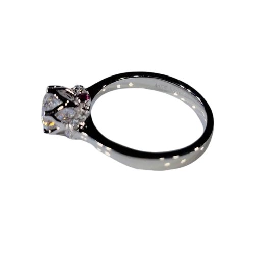 1 Carat Round Moissanite Decor Ring