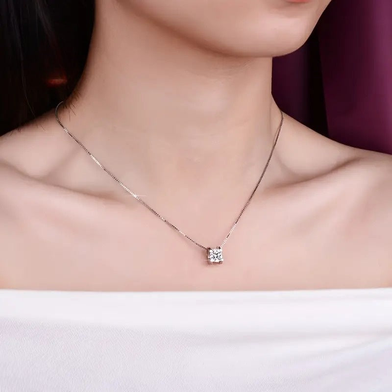 925 Silver Moissanite Pendant Necklace