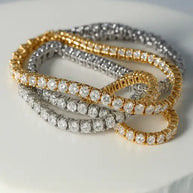 3mm moissanite stones outshining diamonds