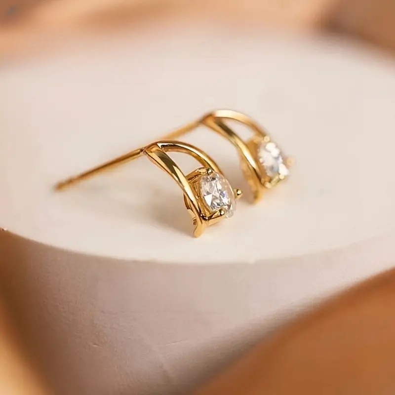 Moissanite pea Golden earrings